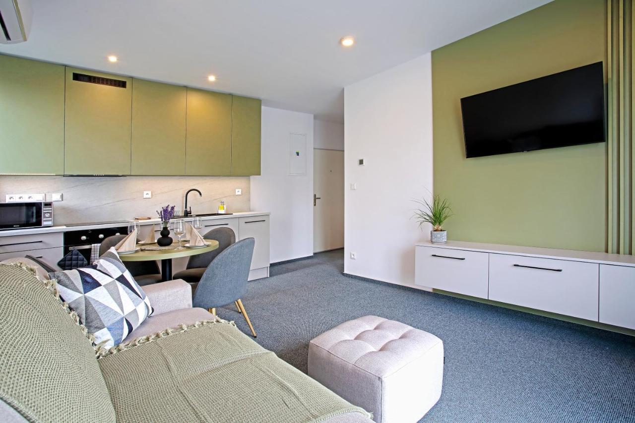 Home Apartments Liptov Liptovsky Mikulas Bagian luar foto